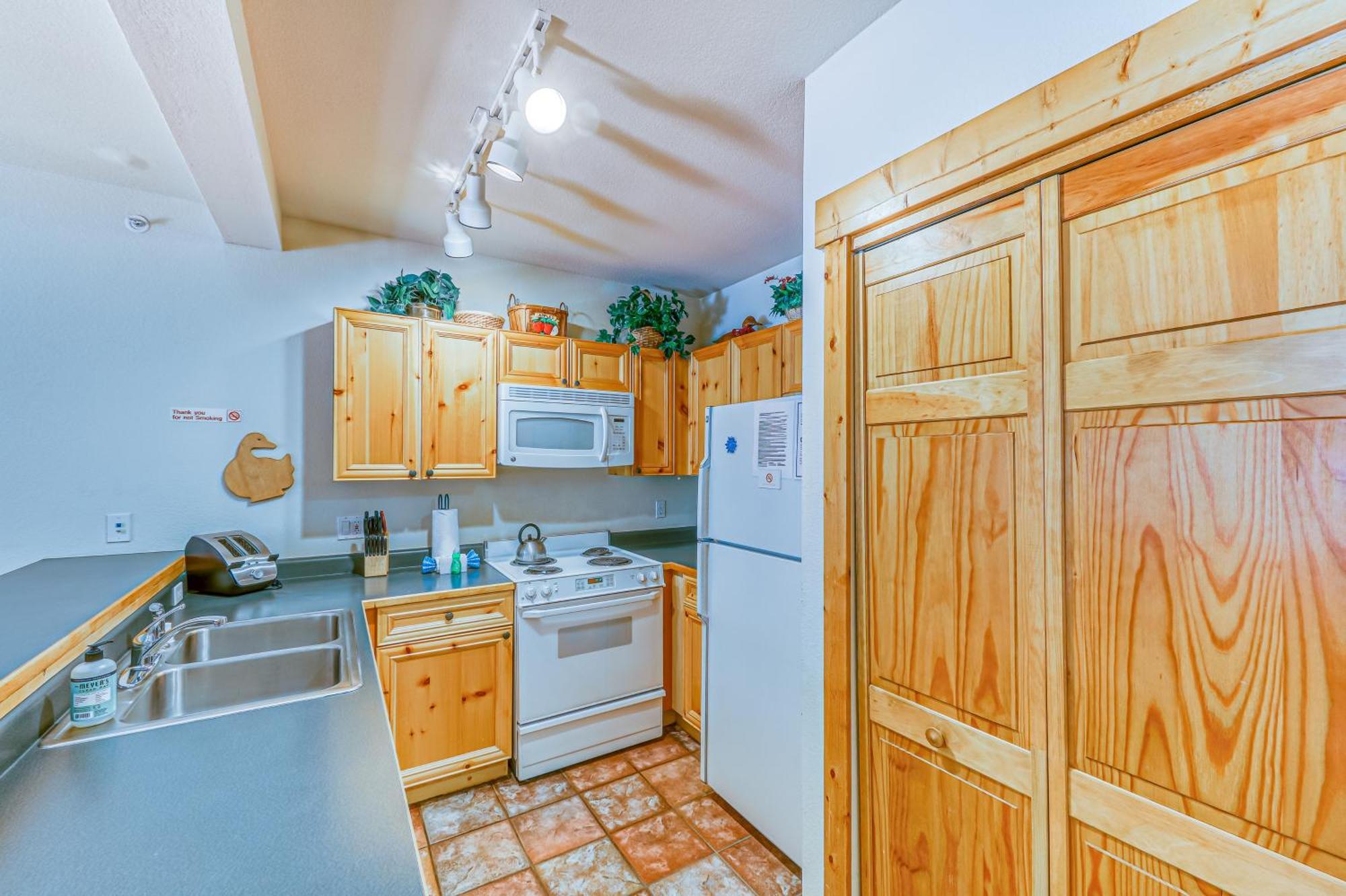 Tenderfoot Lodge Keystone Bilik gambar