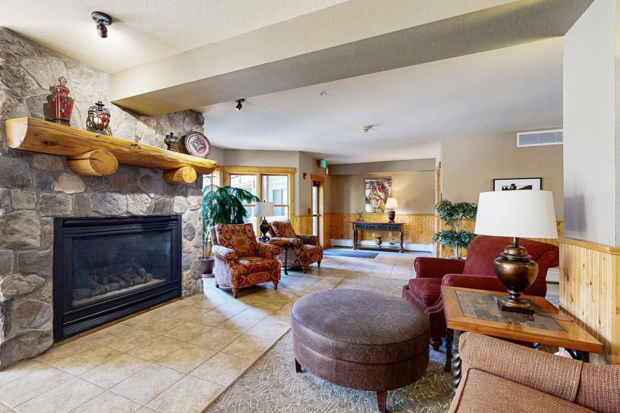 Tenderfoot Lodge Keystone Bilik gambar