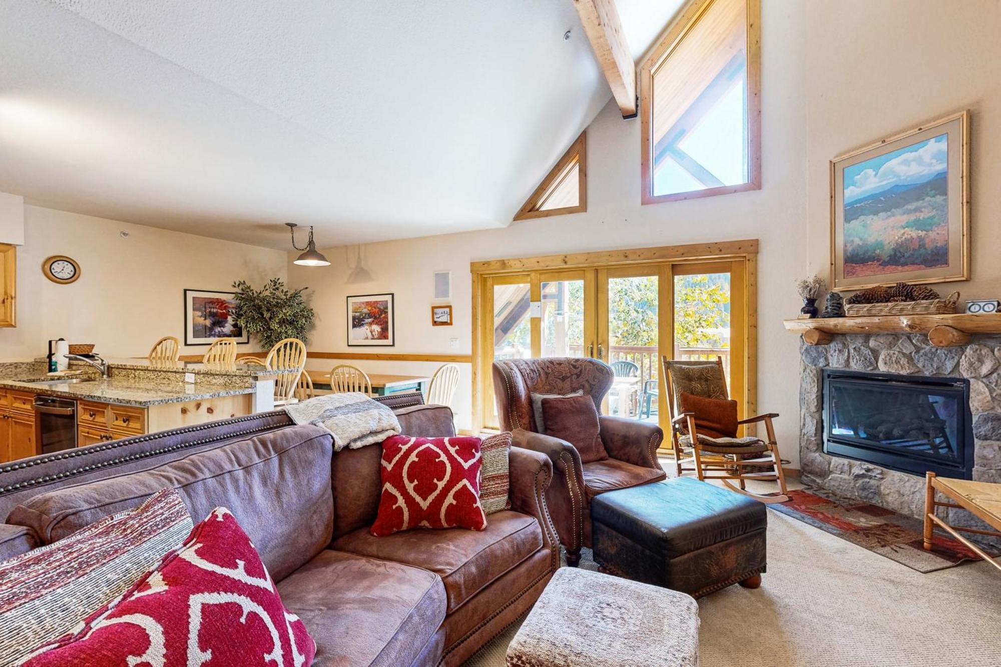 Tenderfoot Lodge Keystone Bilik gambar